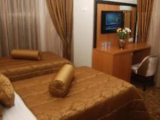 格兰罗莎酒店 2*