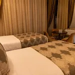 Grand Rosa מלון