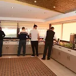 Grand Rosa מלון